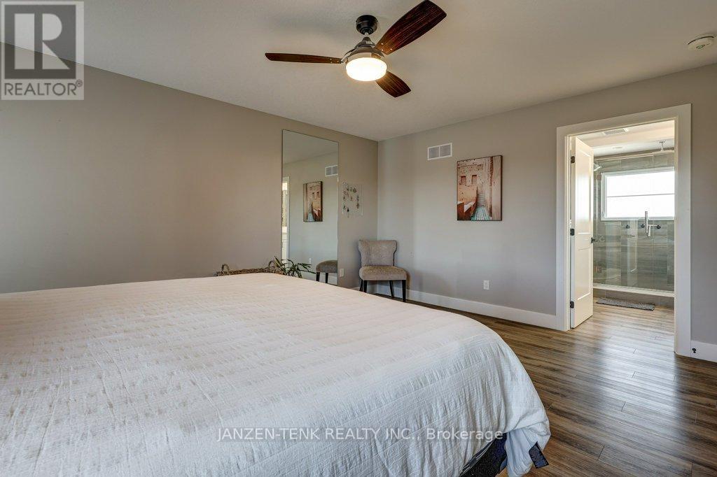 8476 Imperial Road S, Malahide, Ontario  N5H 2R2 - Photo 32 - X12471040