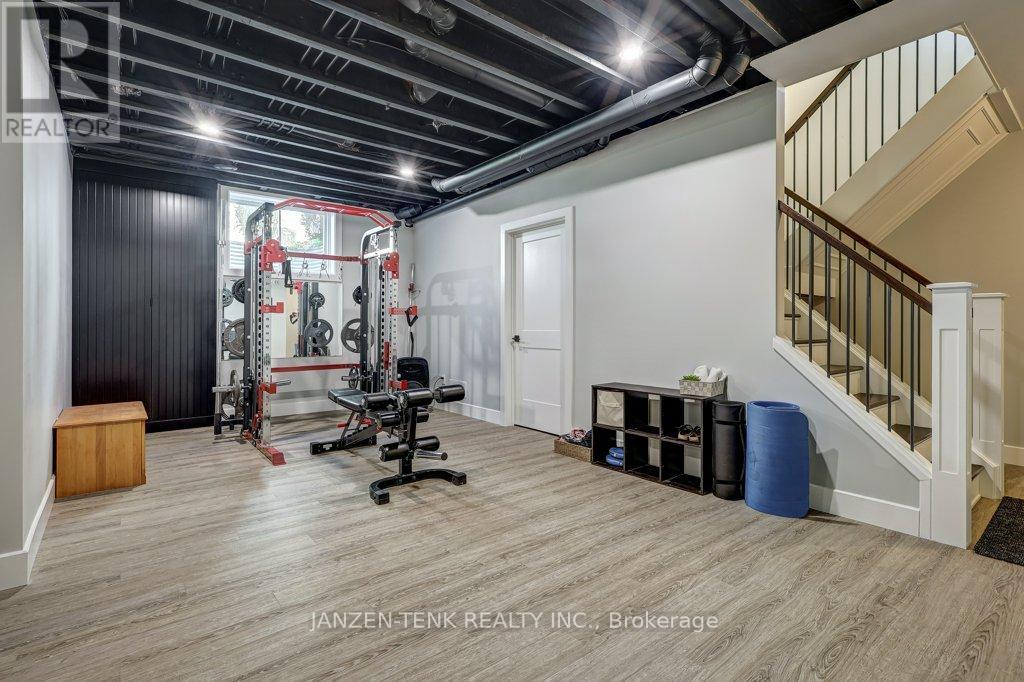 8476 Imperial Road S, Malahide, Ontario  N5H 2R2 - Photo 35 - X12471040