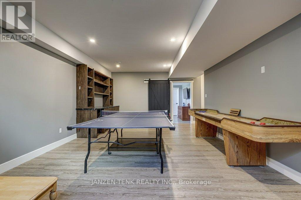 8476 Imperial Road S, Malahide, Ontario  N5H 2R2 - Photo 38 - X12471040