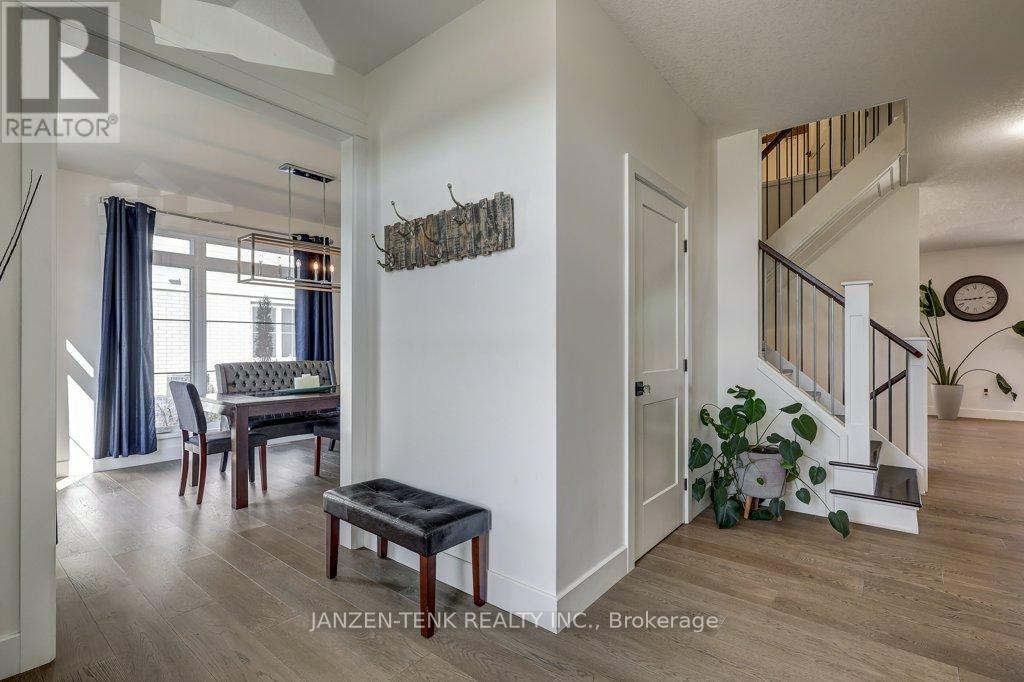 8476 Imperial Road S, Malahide, Ontario  N5H 2R2 - Photo 7 - X12471040