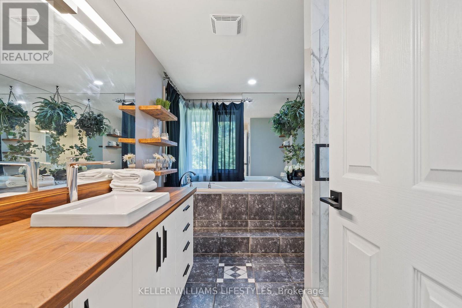 515 Jarvis Street, London South (South C), Ontario  N6K 1X3 - Photo 33 - X12471041