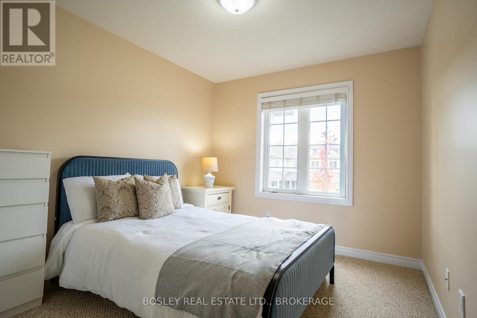 58 Chloe Street, St. Catharines (E. Chester), Ontario  L2P 0A5 - Photo 11 - X12471043