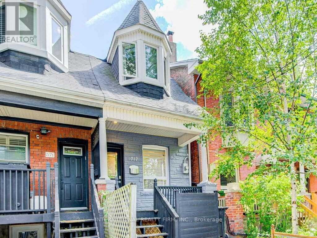717 PALMERSTON AVENUE, Toronto, Ontario