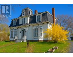 8843 215 Highway, Maitland, Ca