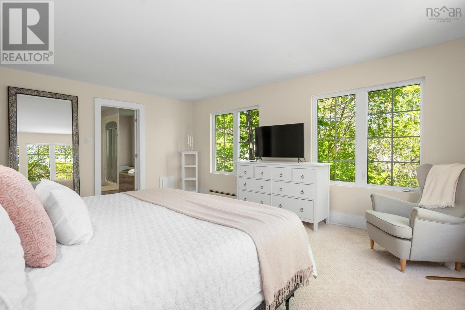 745 Young Avenue, Halifax, Nova Scotia  B3H 2V8 - Photo 19 - 202512650