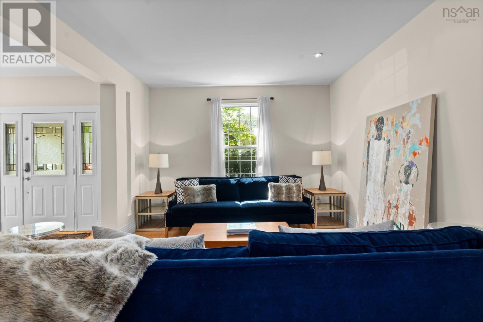745 Young Avenue, Halifax, Nova Scotia  B3H 2V8 - Photo 5 - 202512650