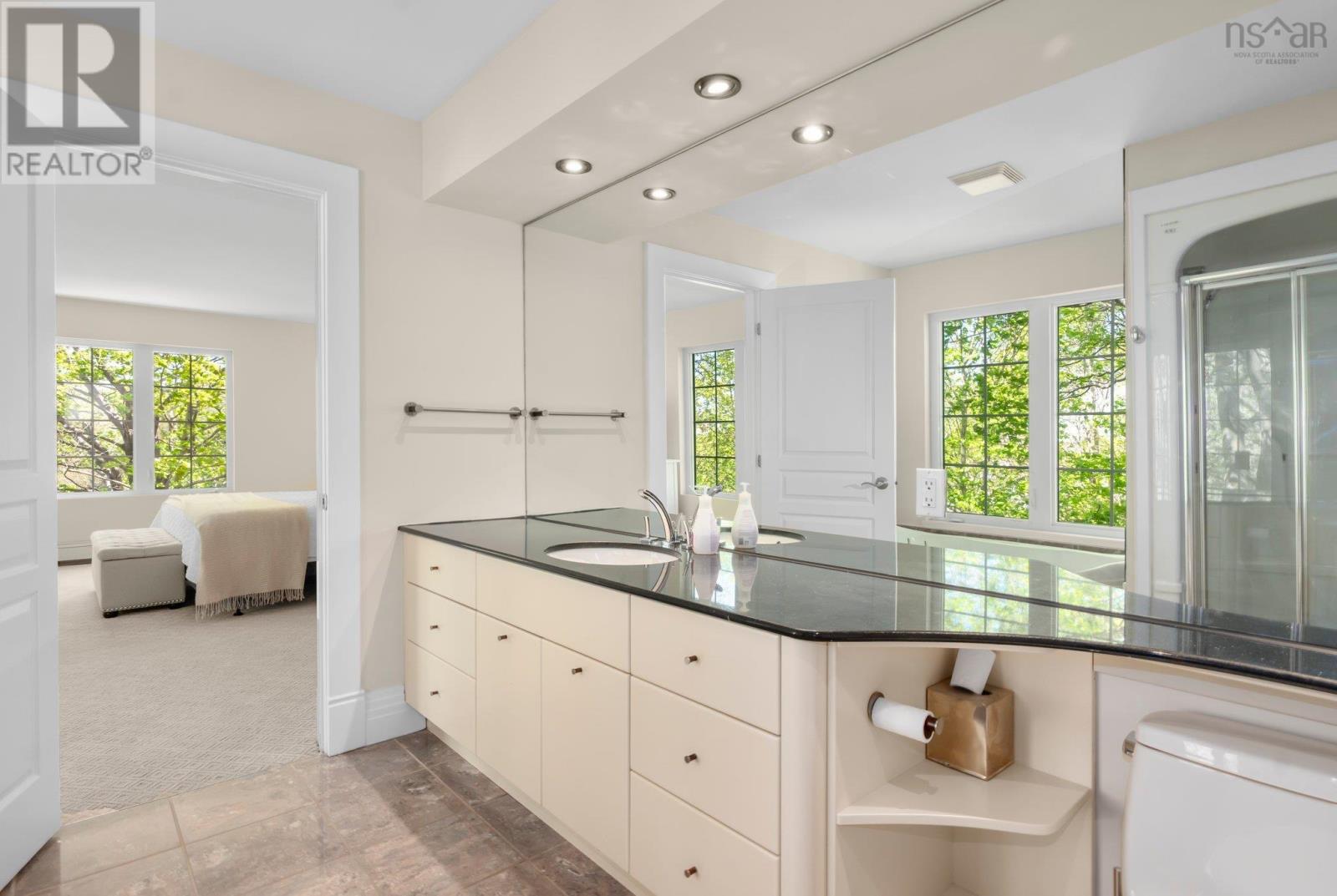 745 Young Avenue, Halifax, Nova Scotia  B3H 2V8 - Photo 37 - 202512650