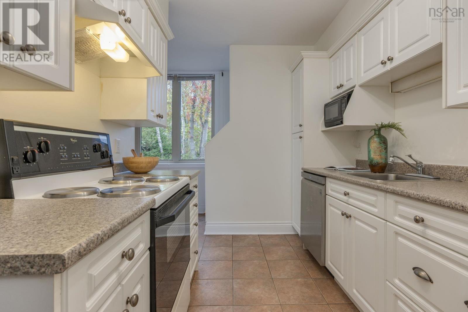 106 67 Farnham Gate Road, Halifax, Nova Scotia  B3M 4A6 - Photo 14 - 202526026