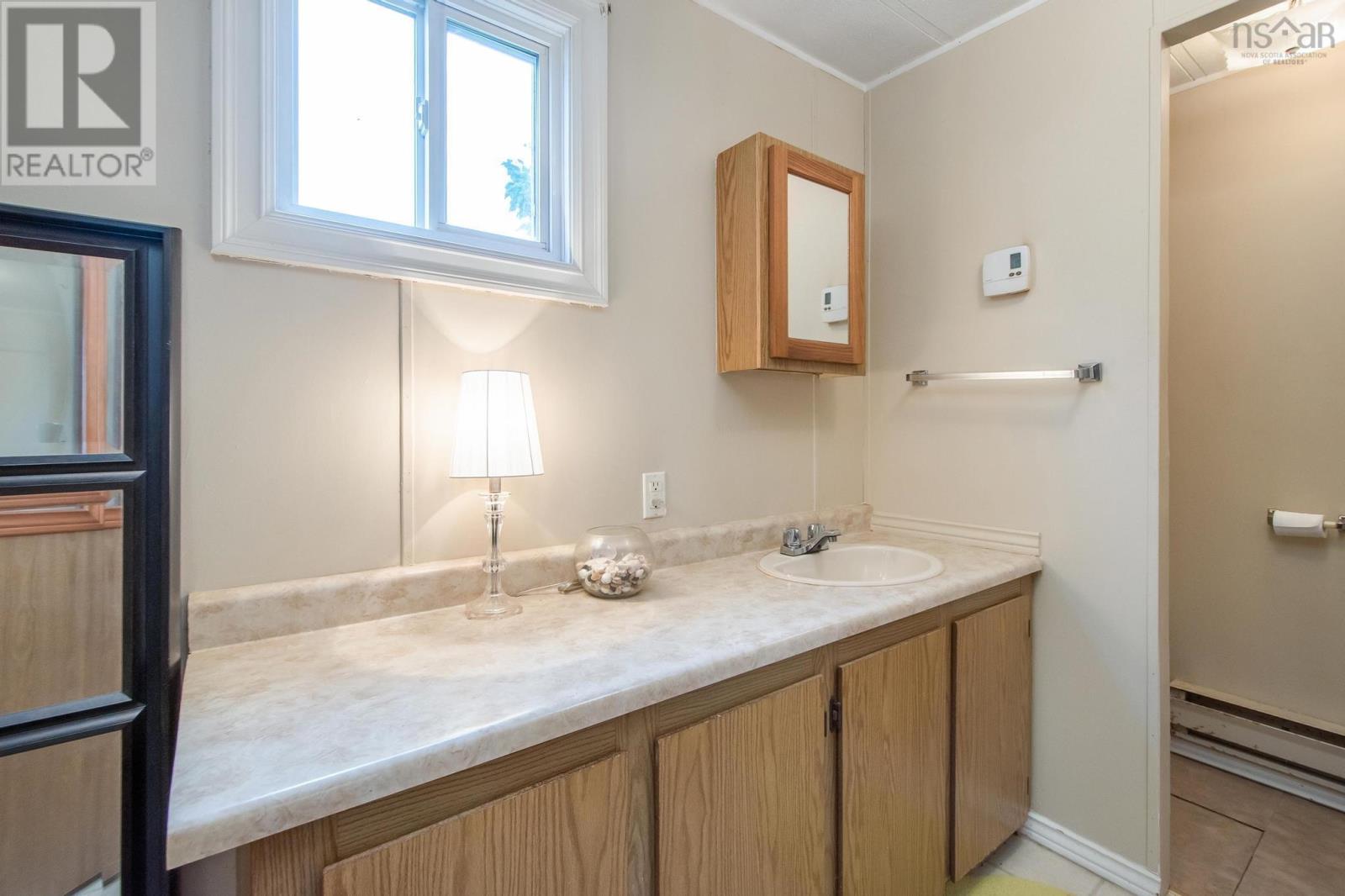 1 Wilson Avenue, Dartmouth, Nova Scotia  B2Y 2B2 - Photo 21 - 202518420