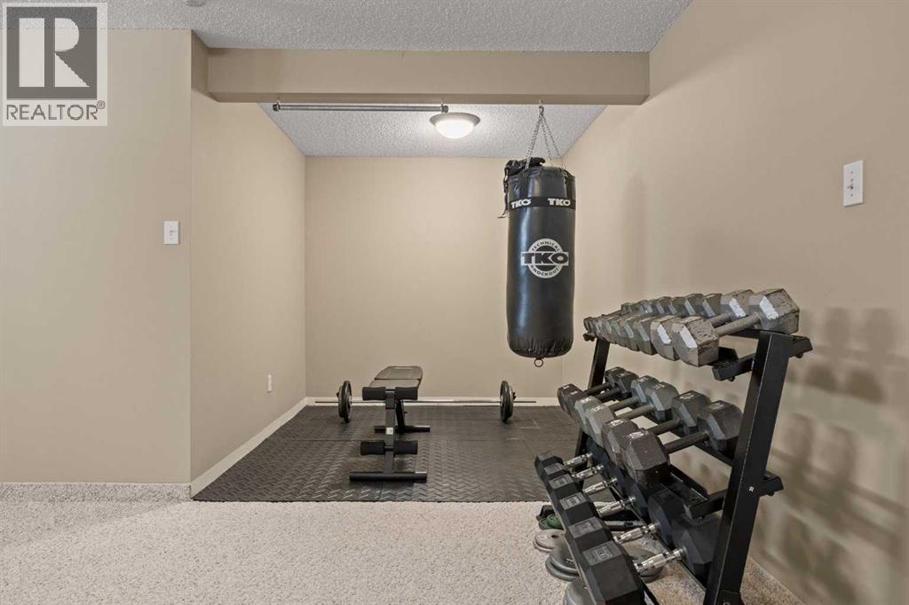 71 Somercrest Close Sw, Calgary, Alberta  T2Y 3H8 - Photo 28 - A2246831