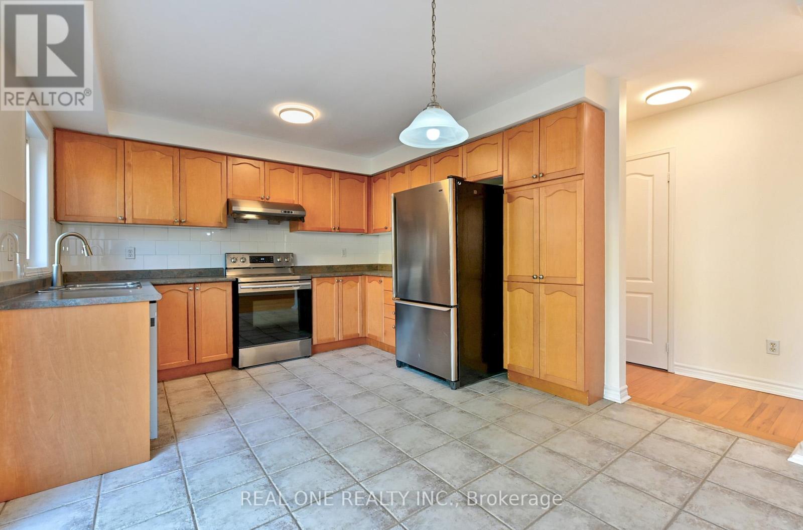 177 Fred Mclaren Boulevard, Markham, Ontario  L6E 1G8 - Photo 10 - N12471016