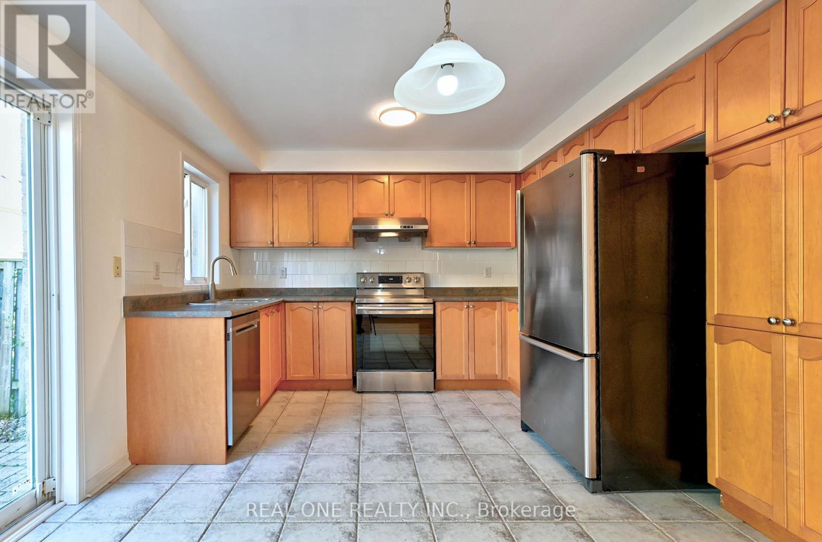 177 Fred Mclaren Boulevard, Markham, Ontario  L6E 1G8 - Photo 11 - N12471016
