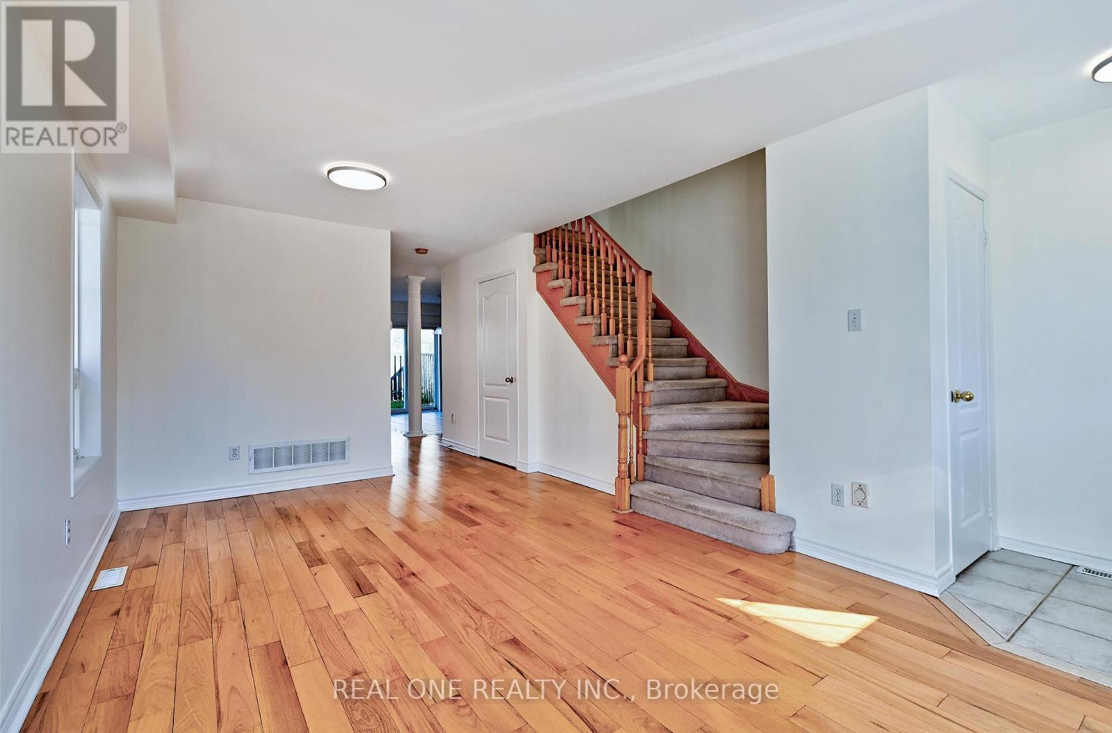 177 Fred Mclaren Boulevard, Markham, Ontario  L6E 1G8 - Photo 2 - N12471016