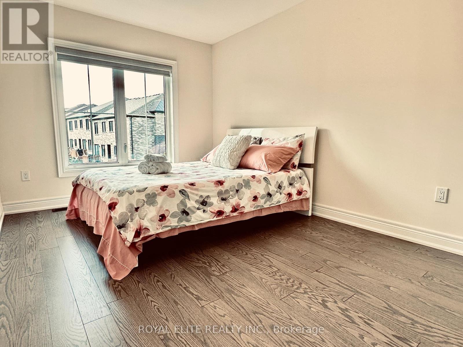 32 Hercules Club Drive, Richmond Hill, Ontario  L4E 1K7 - Photo 12 - N12471026