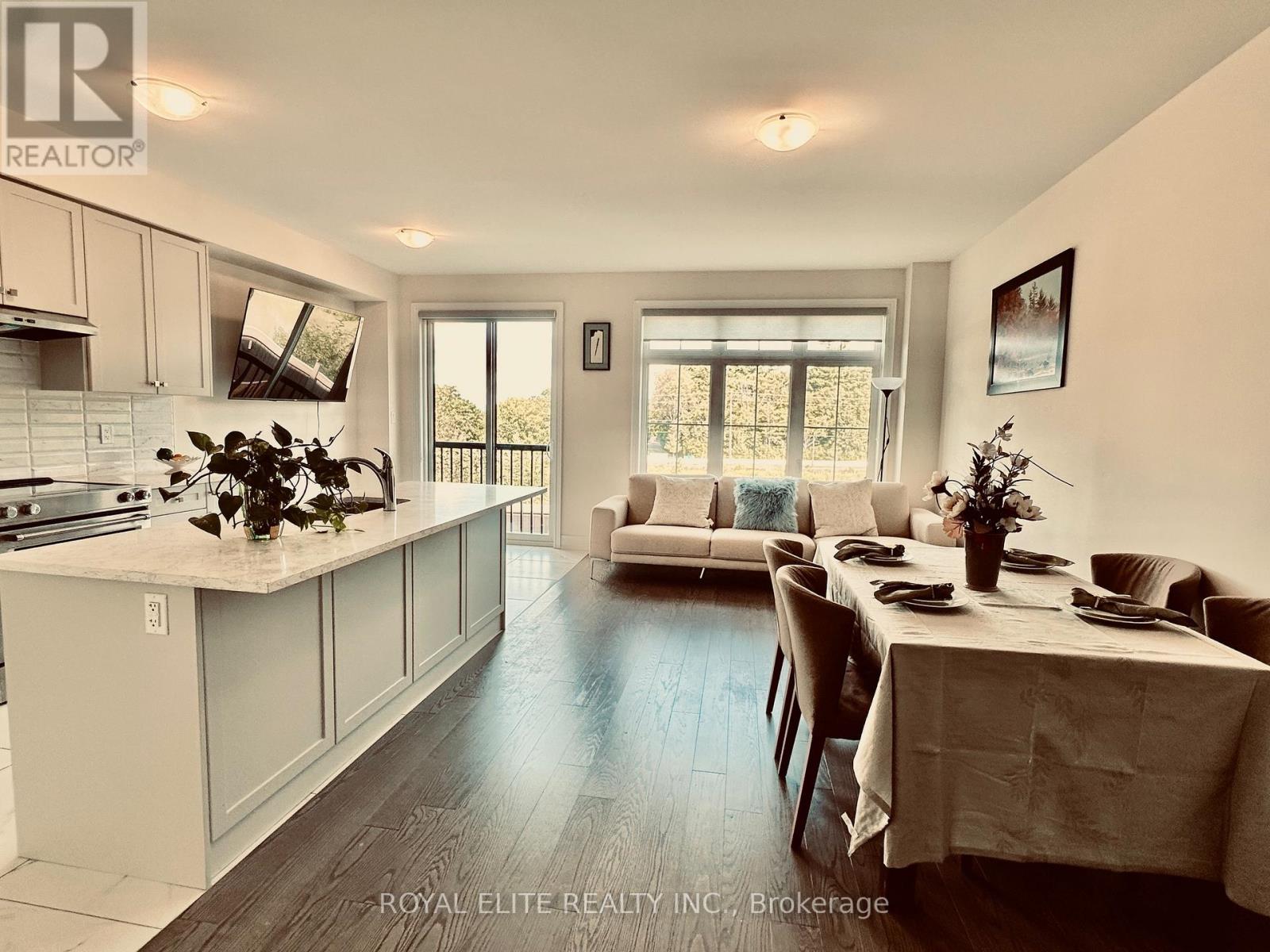 32 Hercules Club Drive, Richmond Hill, Ontario  L4E 1K7 - Photo 16 - N12471026