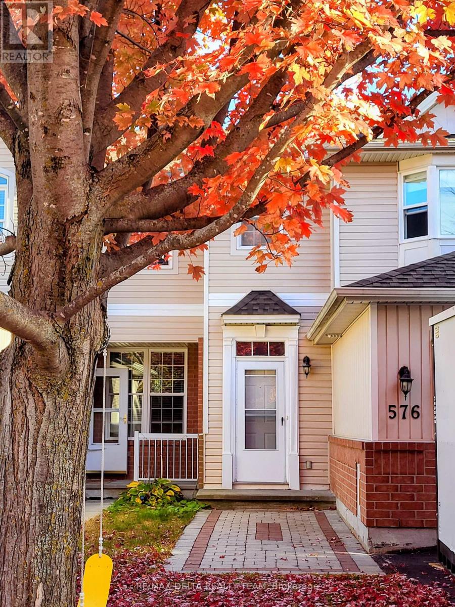 576 ABERFOYLE CIRCLE, Ottawa, Ontario