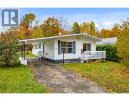 65 McNair Drive, nackawic, New Brunswick