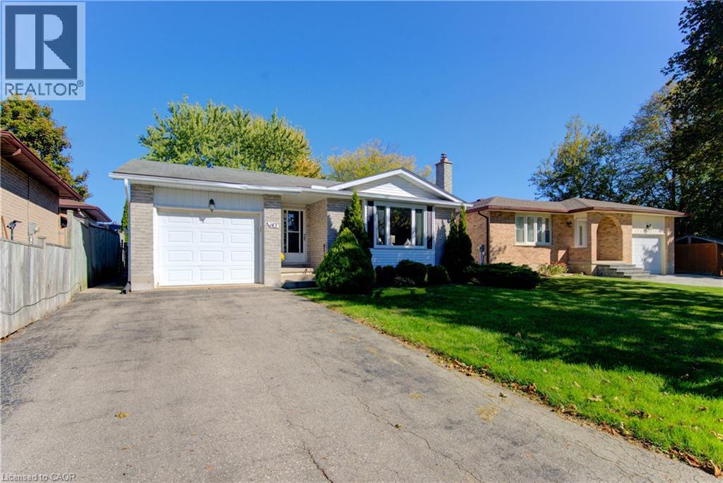 143 Clearwater Crescent, Waterloo, Ontario  N2V 1E7 - Photo 2 - 40777379