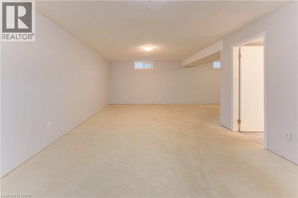 143 Clearwater Crescent, Waterloo, Ontario  N2V 1E7 - Photo 31 - 40777379