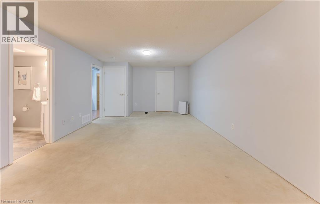 143 Clearwater Crescent, Waterloo, Ontario  N2V 1E7 - Photo 33 - 40777379
