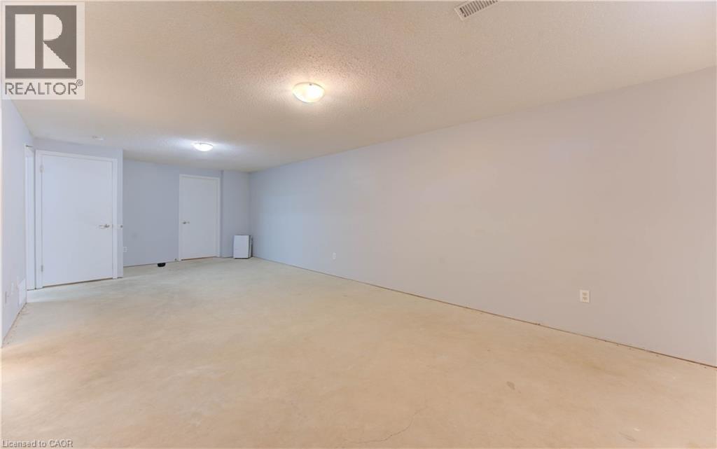 143 Clearwater Crescent, Waterloo, Ontario  N2V 1E7 - Photo 37 - 40777379