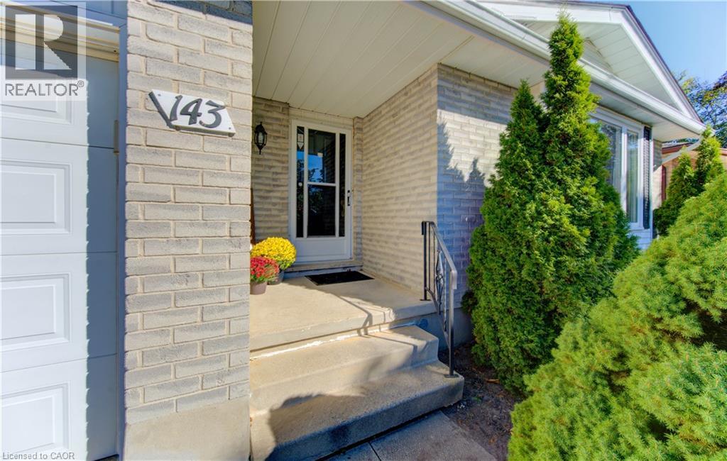 143 Clearwater Crescent, Waterloo, Ontario  N2V 1E7 - Photo 4 - 40777379
