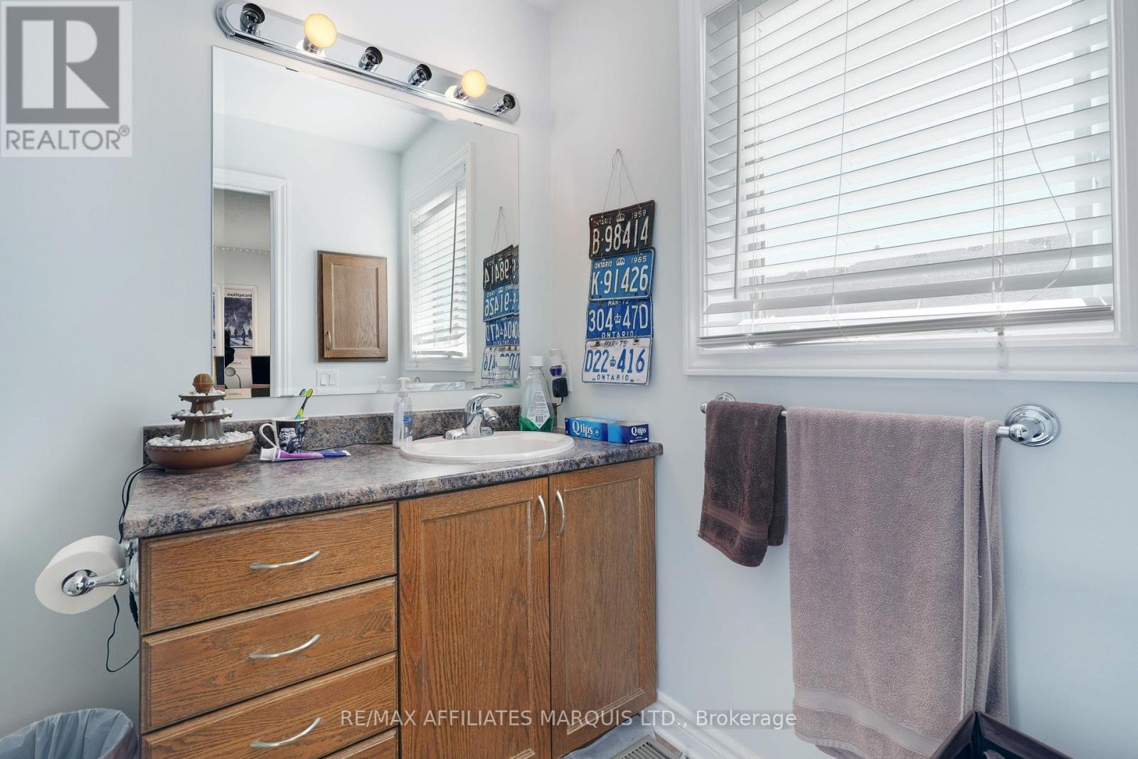 76 Indigo Street, Ottawa, Ontario  K1J 0A8 - Photo 18 - X12471062