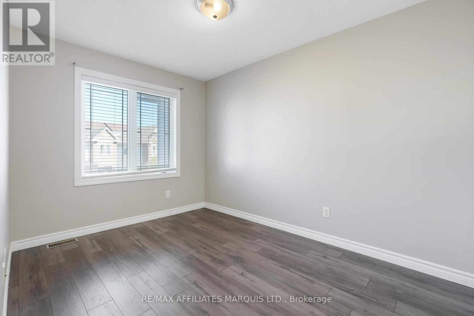 76 Indigo Street, Ottawa, Ontario  K1J 0A8 - Photo 22 - X12471062