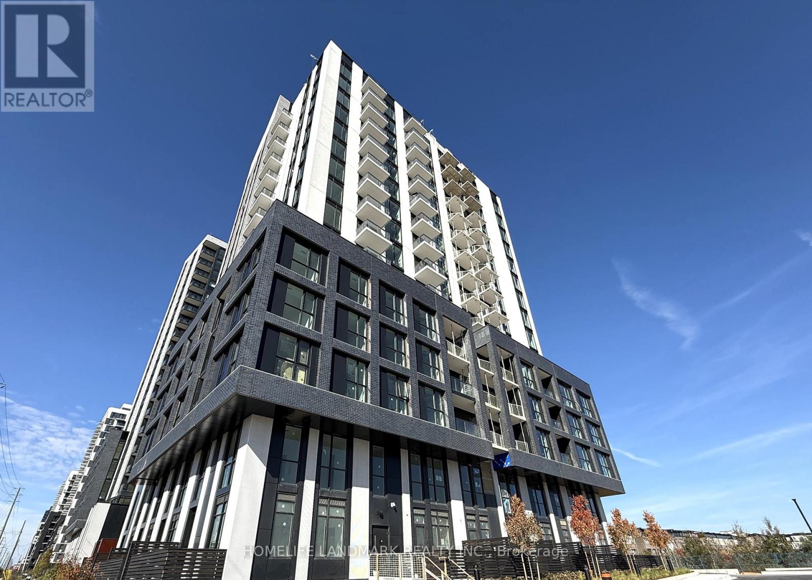 403 - 3071 TRAFALGAR ROAD, Oakville, Ontario
