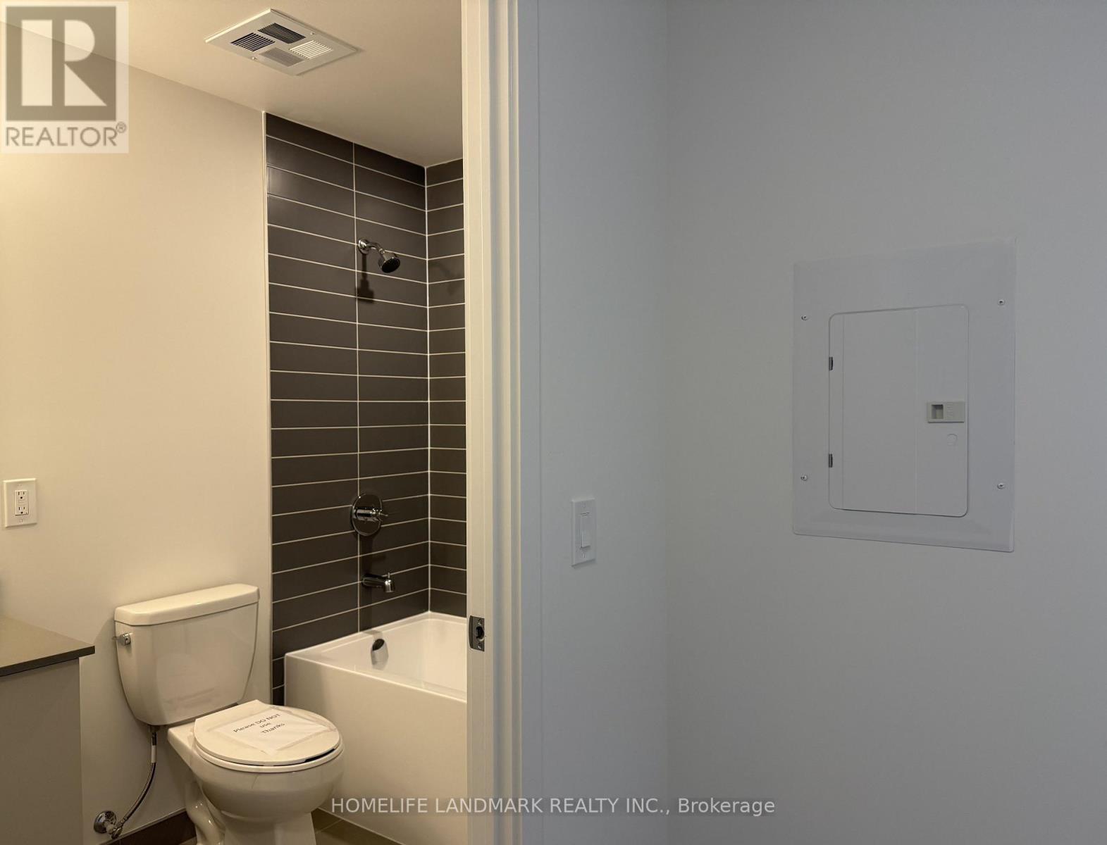 403 - 3071 Trafalgar Road, Oakville, Ontario  L6H 8C6 - Photo 31 - W12471015