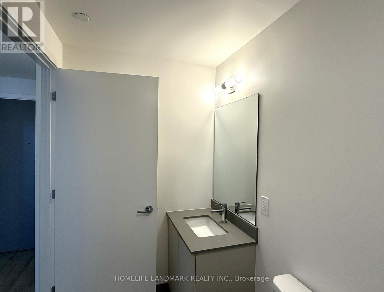 403 - 3071 Trafalgar Road, Oakville, Ontario  L6H 8C6 - Photo 32 - W12471015