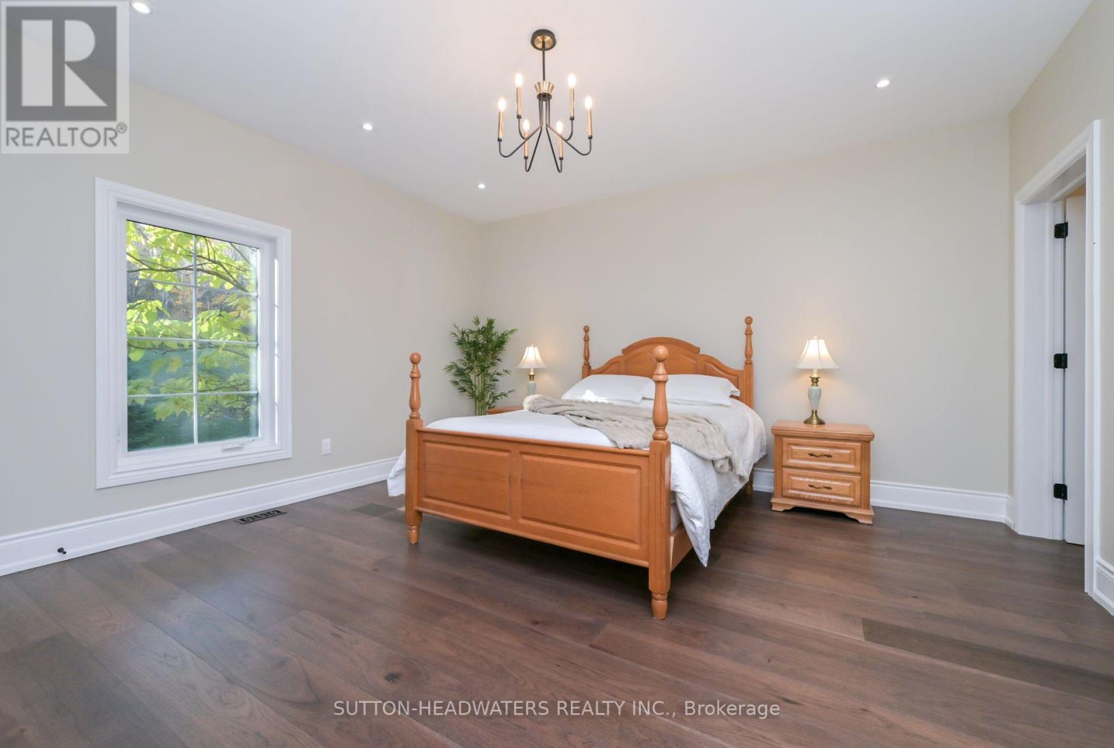 12 Flaherty Lane, Caledon, Ontario  L7K 2P3 - Photo 16 - W12471042