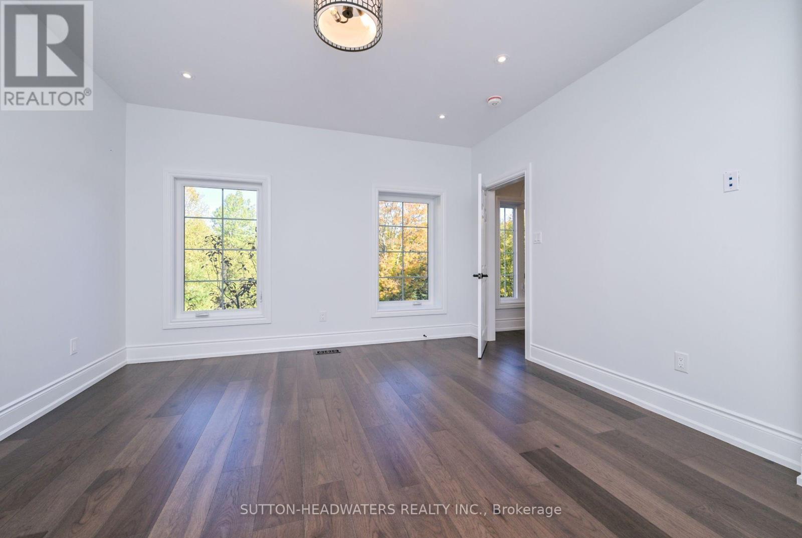12 Flaherty Lane, Caledon, Ontario  L7K 2P3 - Photo 17 - W12471042