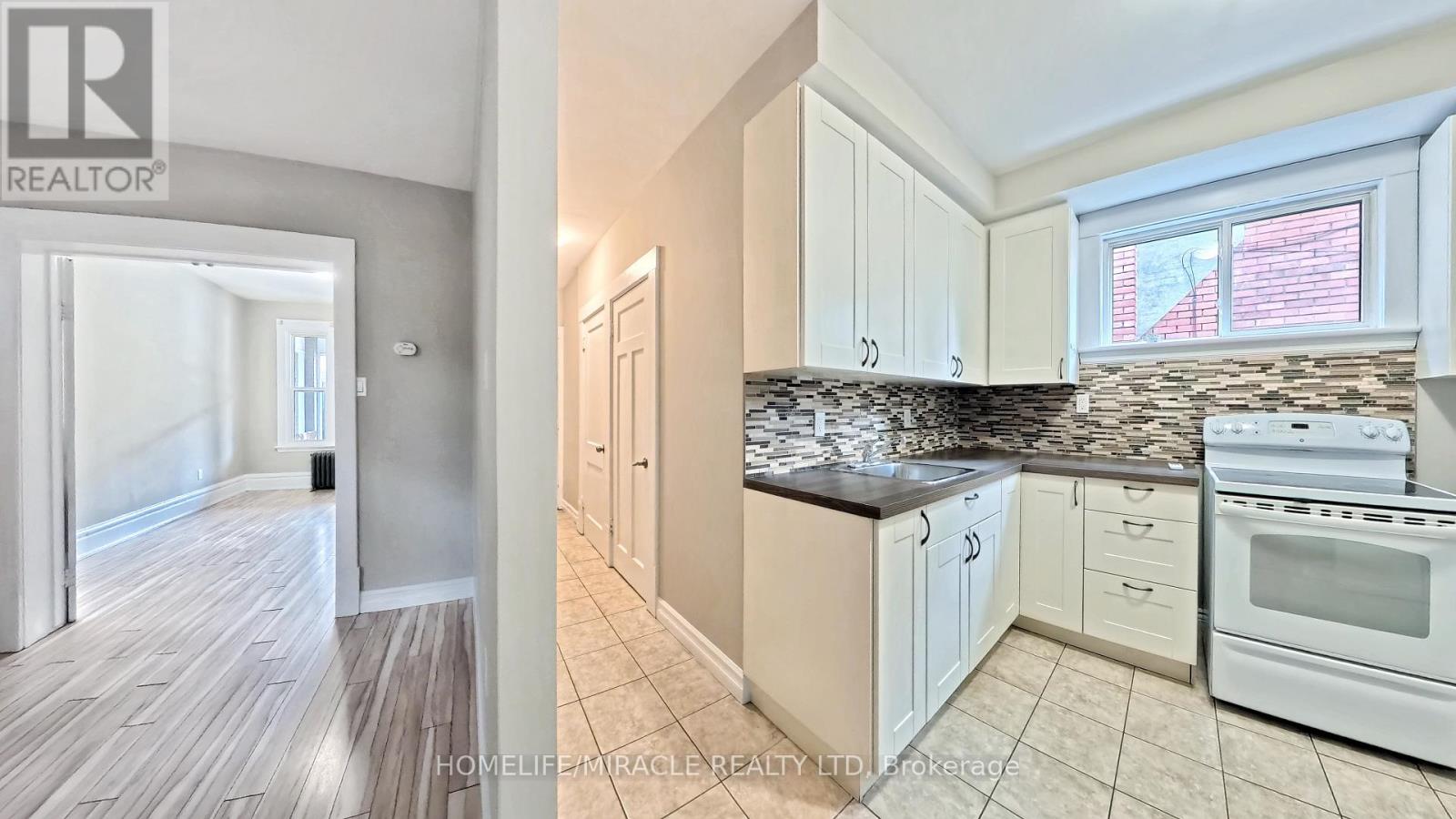 25 Spadina Avenue, Hamilton, Ontario  L8M 2W8 - Photo 10 - X12471017