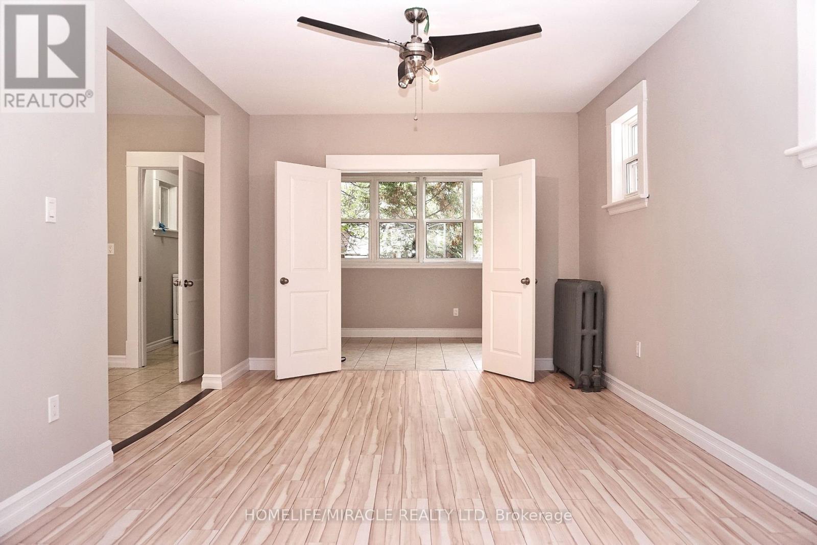 25 Spadina Avenue, Hamilton, Ontario  L8M 2W8 - Photo 14 - X12471017