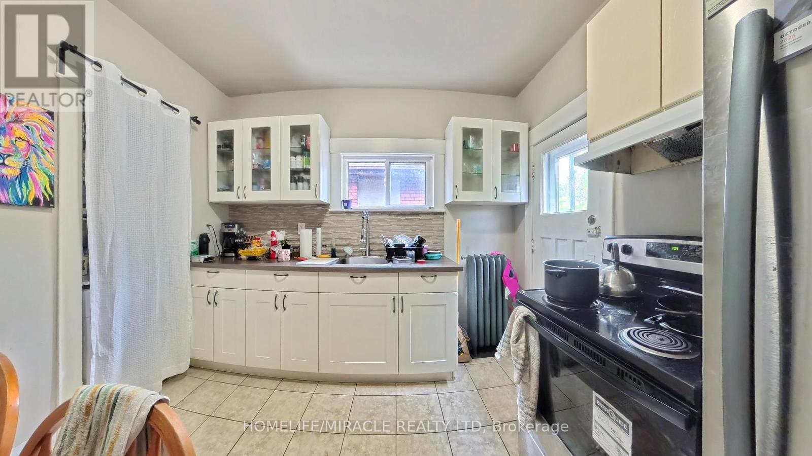 25 Spadina Avenue, Hamilton, Ontario  L8M 2W8 - Photo 27 - X12471017