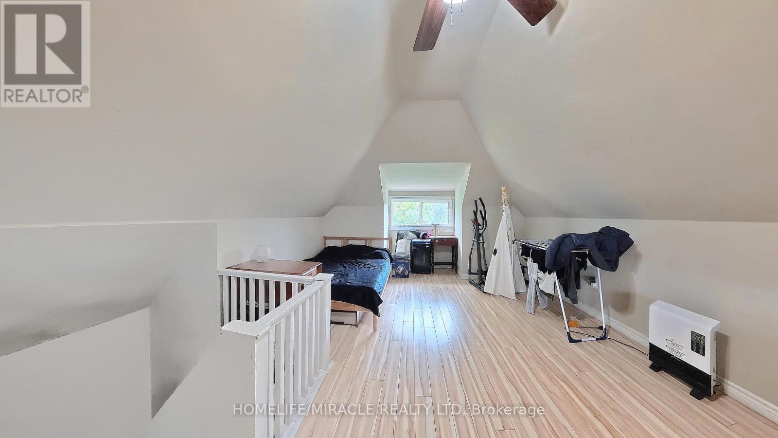 25 Spadina Avenue, Hamilton, Ontario  L8M 2W8 - Photo 33 - X12471017