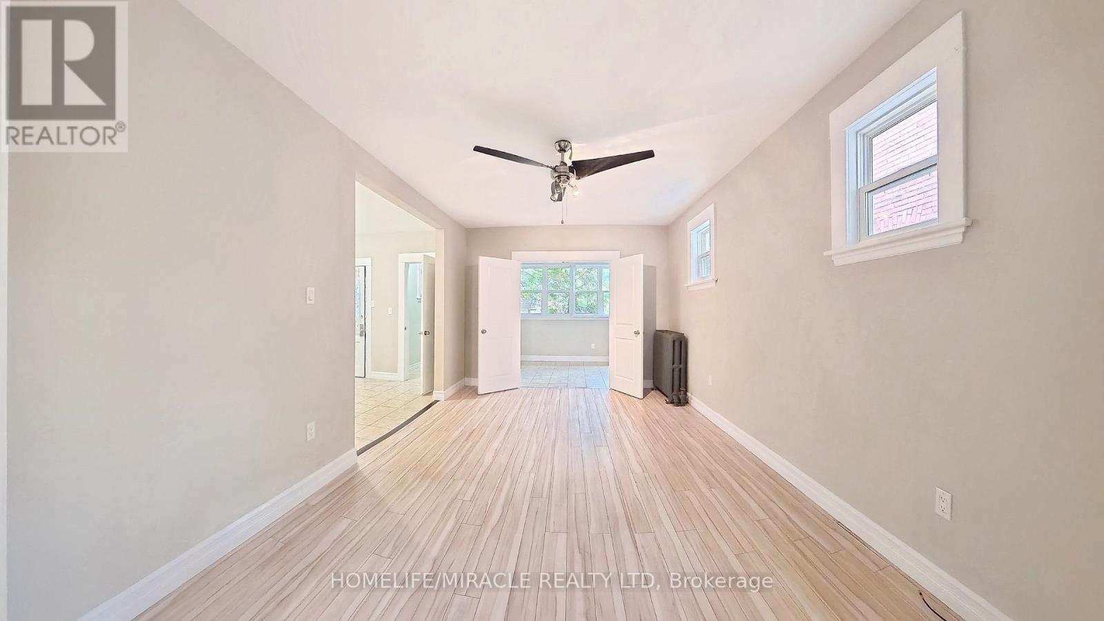 25 Spadina Avenue, Hamilton, Ontario  L8M 2W8 - Photo 8 - X12471017