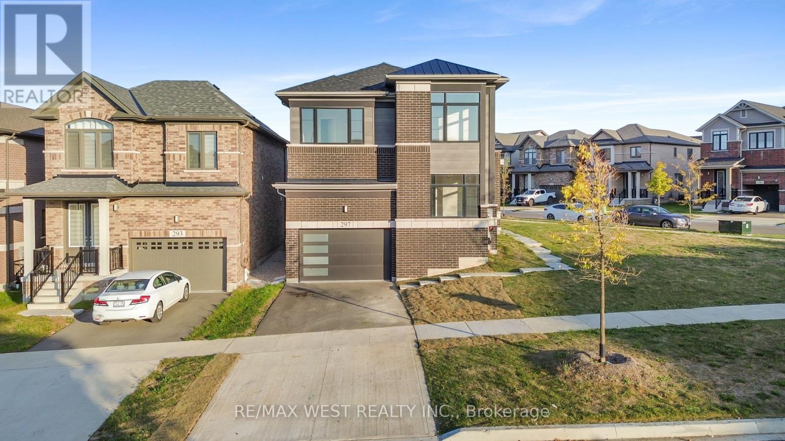 297 Bismark Drive, Cambridge, Ontario  N1S 0C6 - Photo 4 - X12471030