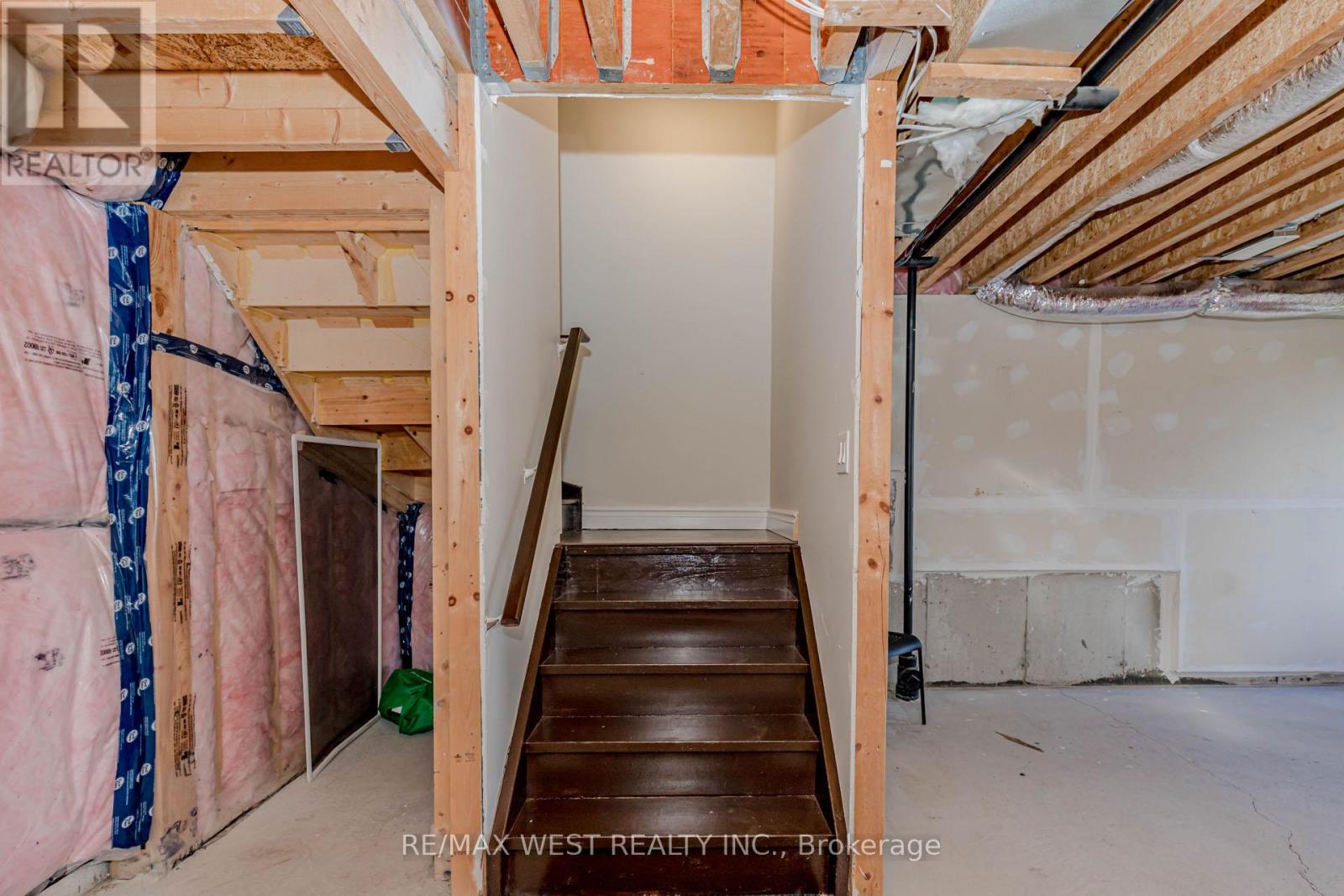 74 Pagebrook Crescent, Hamilton, Ontario  L8J 0K7 - Photo 29 - X12471031