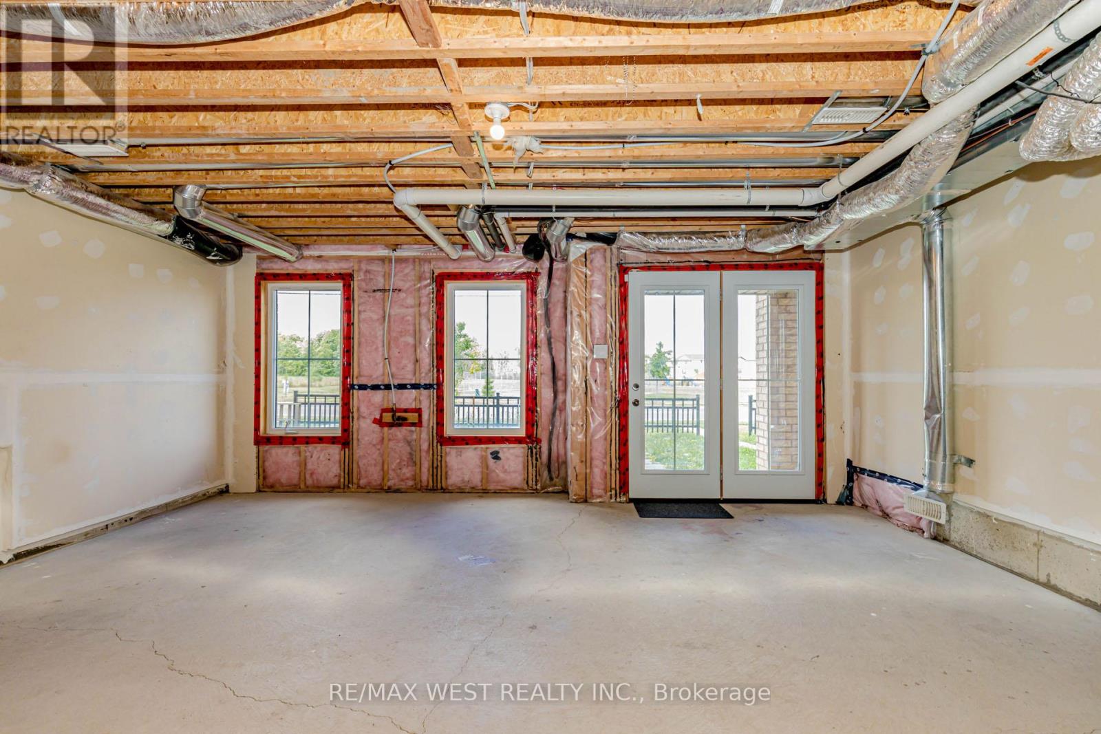 74 Pagebrook Crescent, Hamilton, Ontario  L8J 0K7 - Photo 30 - X12471031