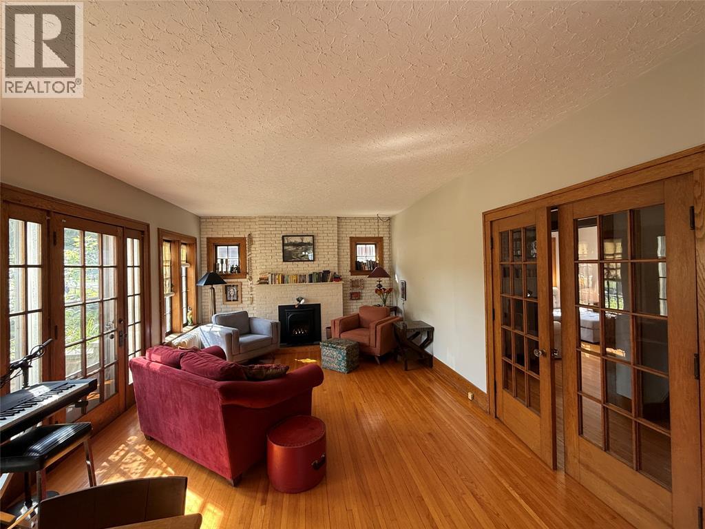 127 Fleming Street, Sarnia, Ontario  N7T 6C2 - Photo 6 - 25022932
