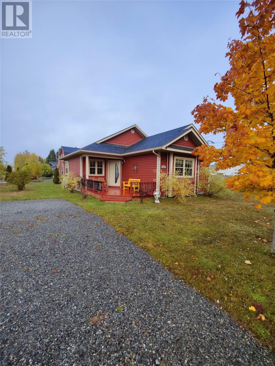 101 Main Street, Glovertown, Newfoundland & Labrador  A0G 2L0 - Photo 2 - 1291711