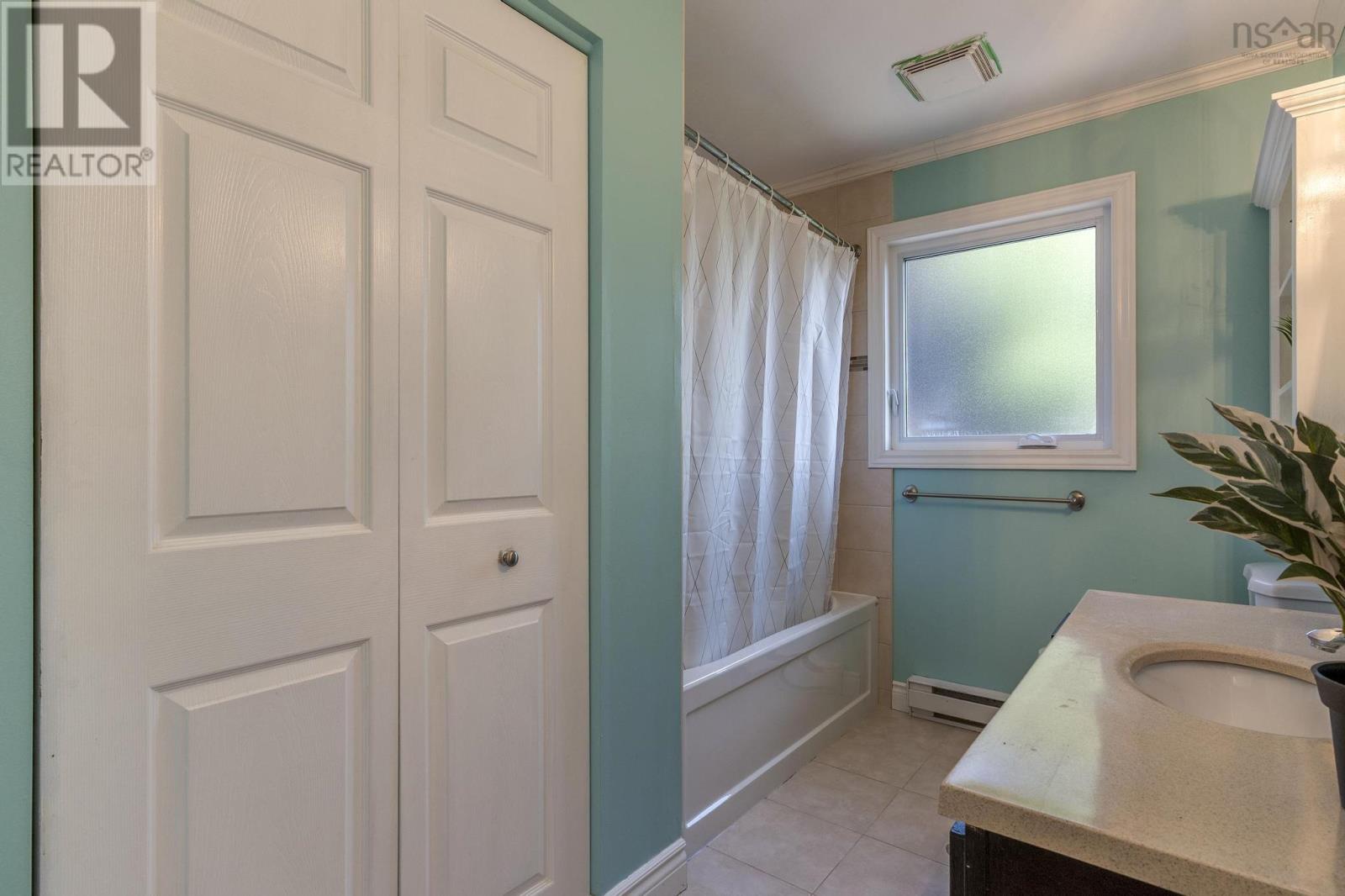 18 Anahid Court, Bedford, Nova Scotia  B4A 3X2 - Photo 21 - 202520547