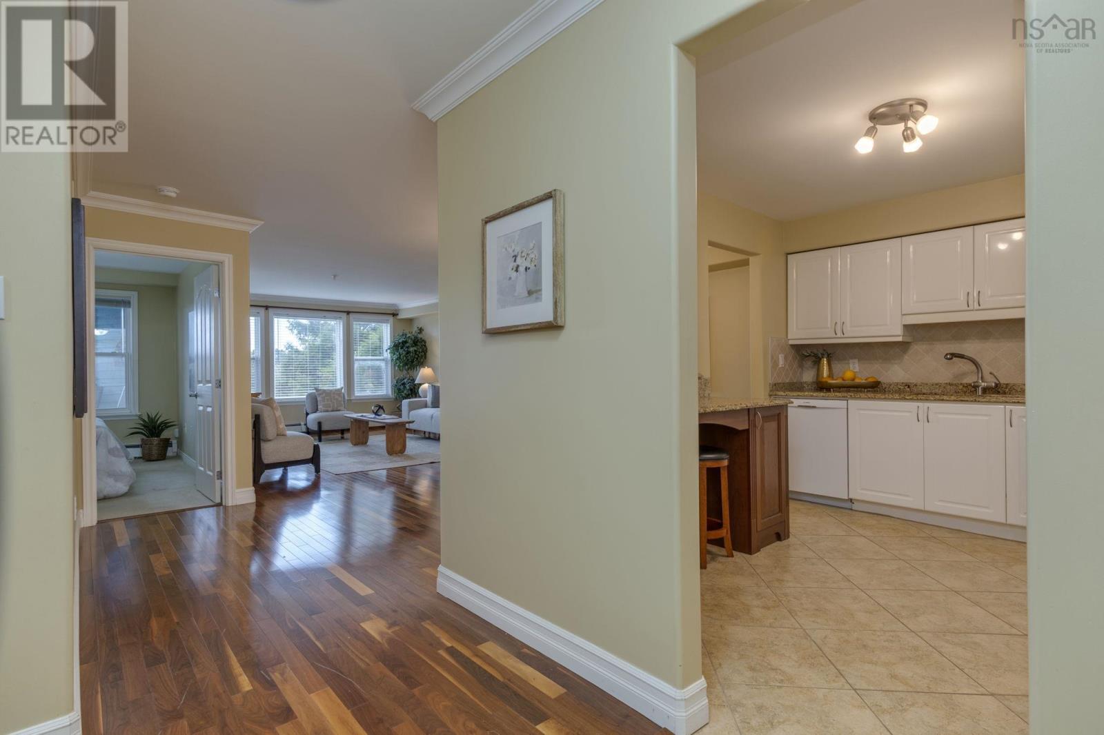 304 2 Lake Drive, Bedford, Nova Scotia  B4A 4H7 - Photo 4 - 202526164