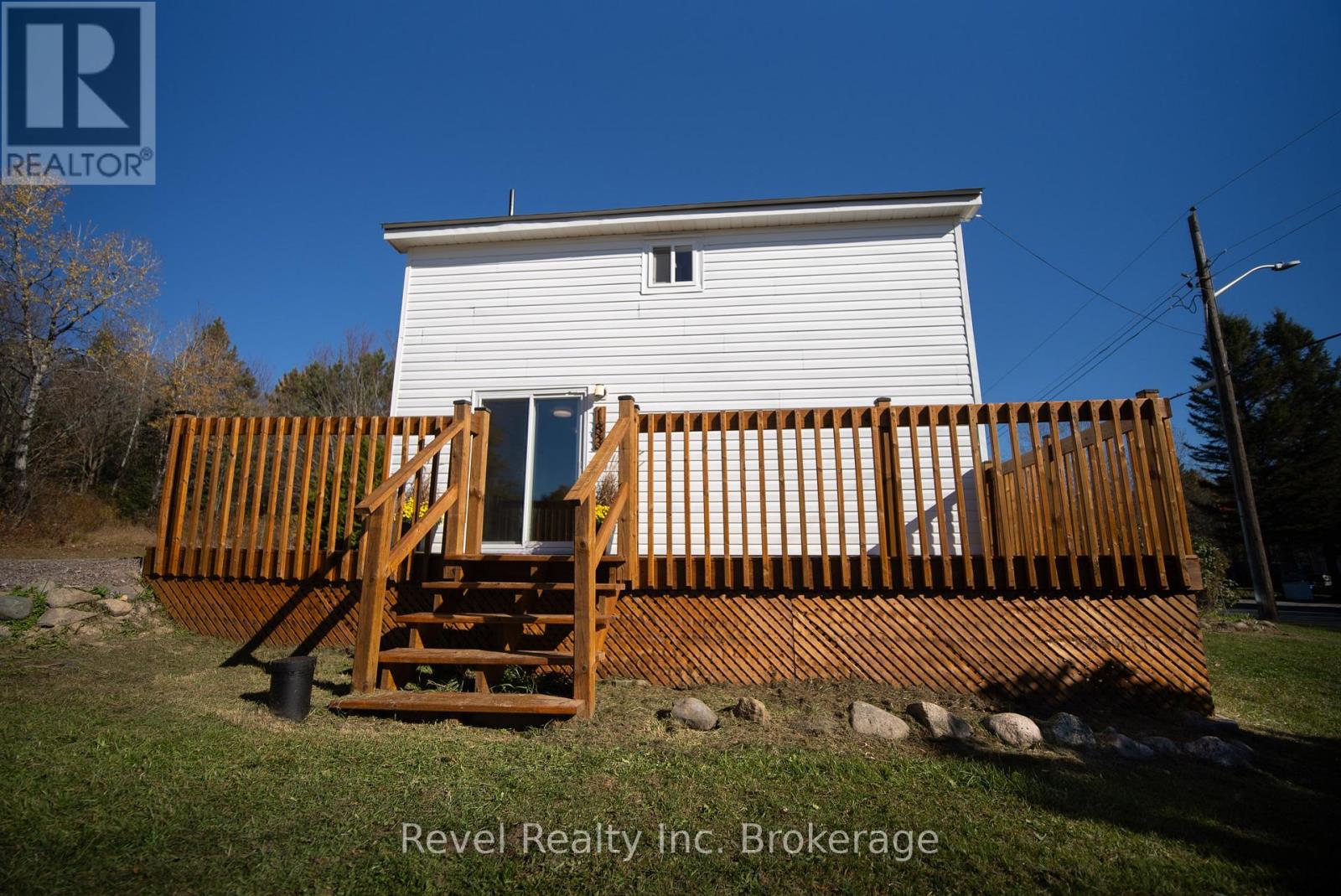 183 Larocque Street, West Nipissing, Ontario  P0H 1M0 - Photo 7 - X12471069