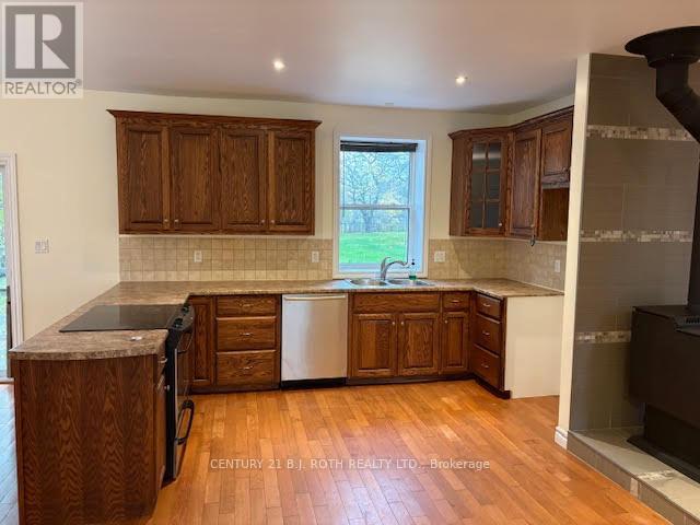 339 Bruce Road 40 Road, Arran-Elderslie, Ontario  N0H 1L0 - Photo 5 - X12451126