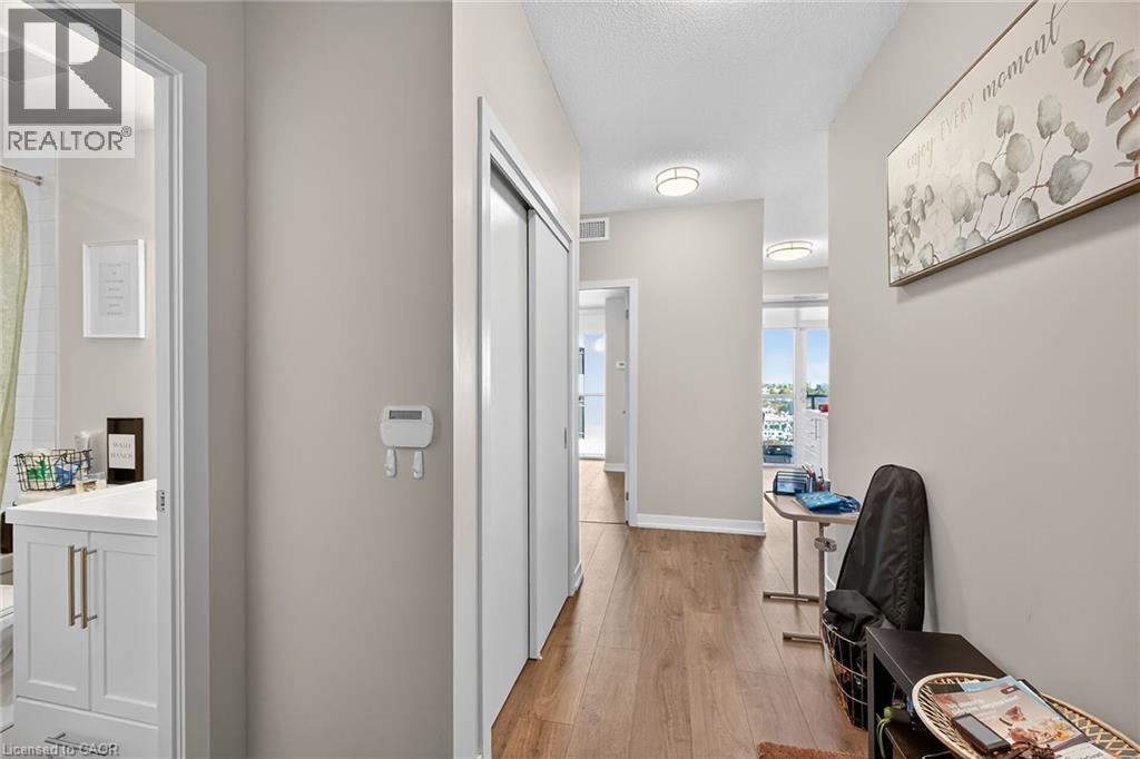 2087 Fairview Street Unit# 1302, Burlington, Ontario  L7R 0E5 - Photo 6 - 40780431