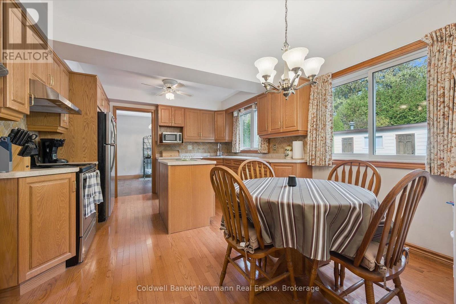 10 Carmine Place, Guelph (Victoria North), Ontario  N1E 3V1 - Photo 13 - X12471082