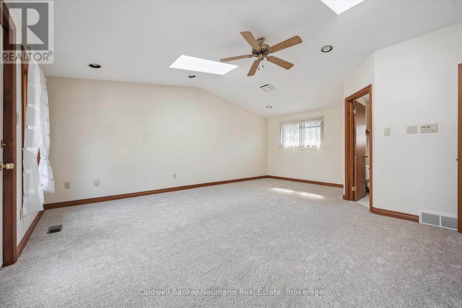 10 Carmine Place, Guelph (Victoria North), Ontario  N1E 3V1 - Photo 23 - X12471082